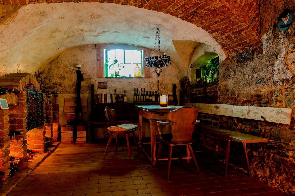 Gasthof Braeuer - Familie Eibensteiner Weißkirchen in Steiermark Bagian luar foto